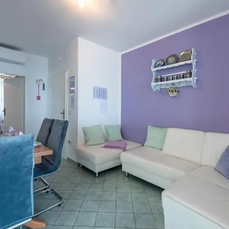 Lucija 5 By Guide Apartament Crikvenica